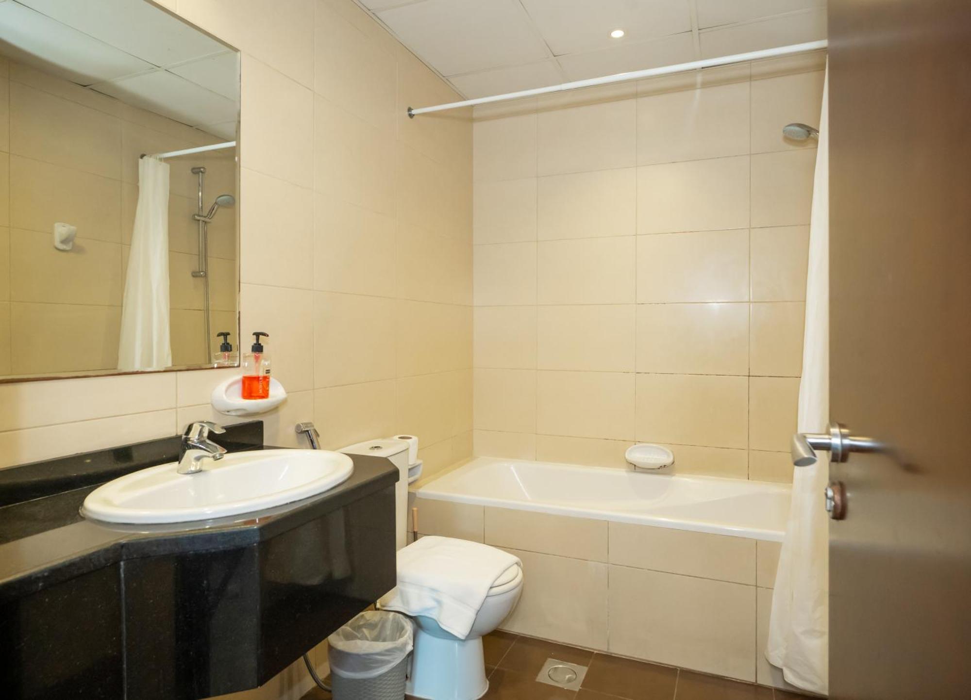 Live Spacious 3Br Apartment All En Suite & Balcony Dubai Esterno foto